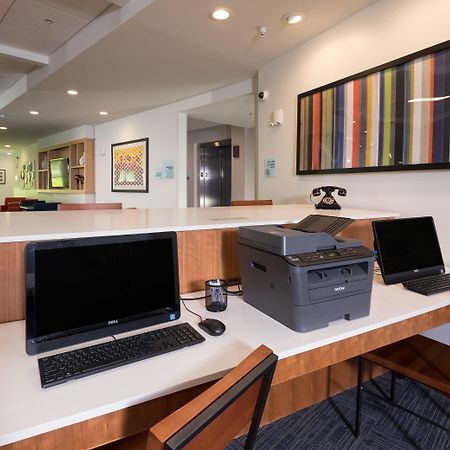 Holiday Inn Express & Suites - Portage By Ihg Exteriör bild