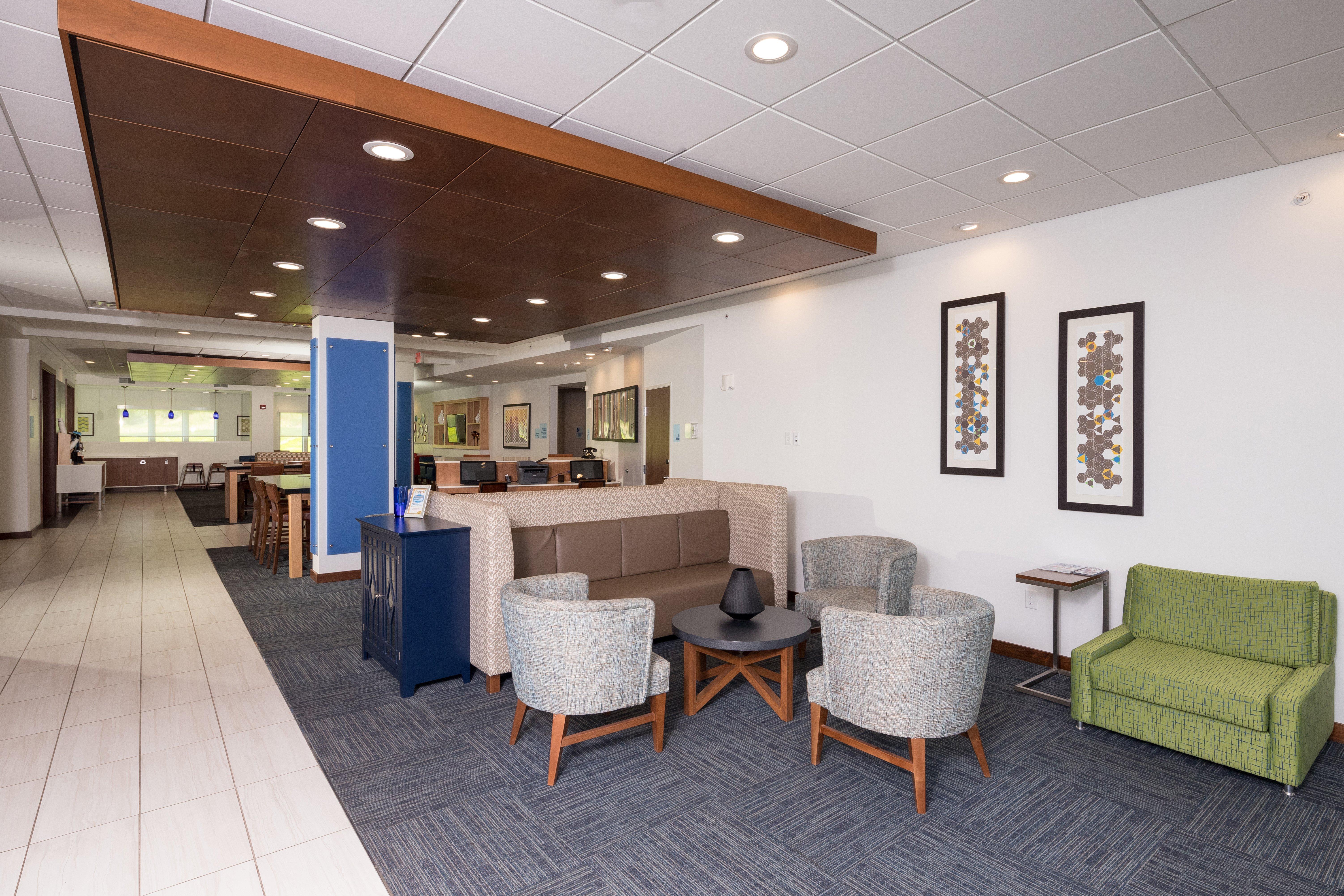 Holiday Inn Express & Suites - Portage By Ihg Exteriör bild